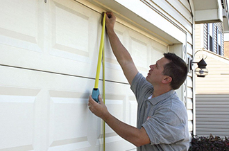 Fix A Garage Door inÂ Grimsby